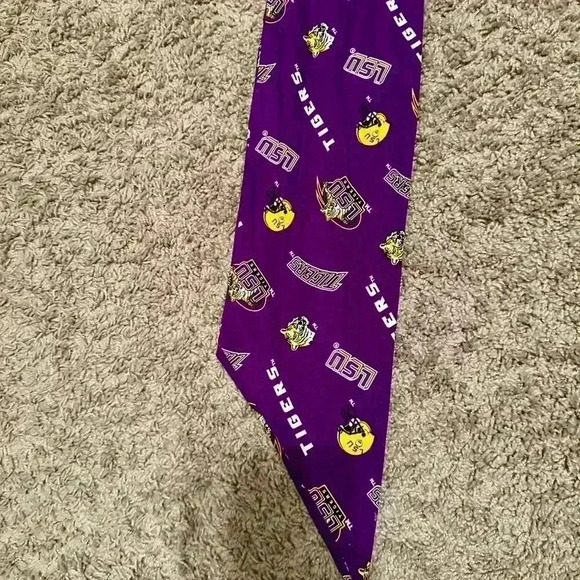 LSU Quilted Bag - With Sash. Beautiful
Handmade, Never Used. Smoke free home - Picture 10 of 12